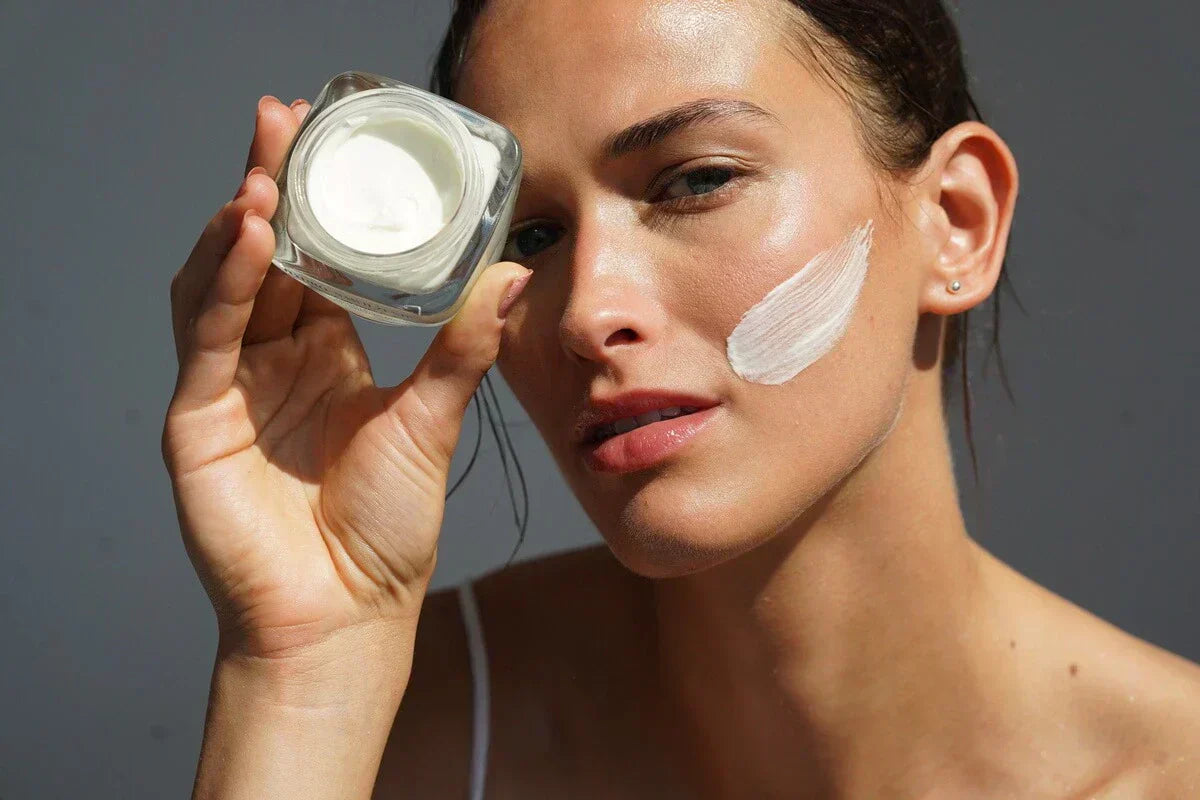 Krem zwężający pory: porady dermatologów - co naprawdę działa