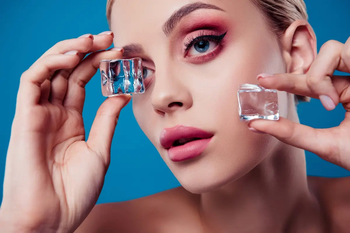 Masaż twarzy lodem ? Jak działa i jakie daje efekty dla skóry?
