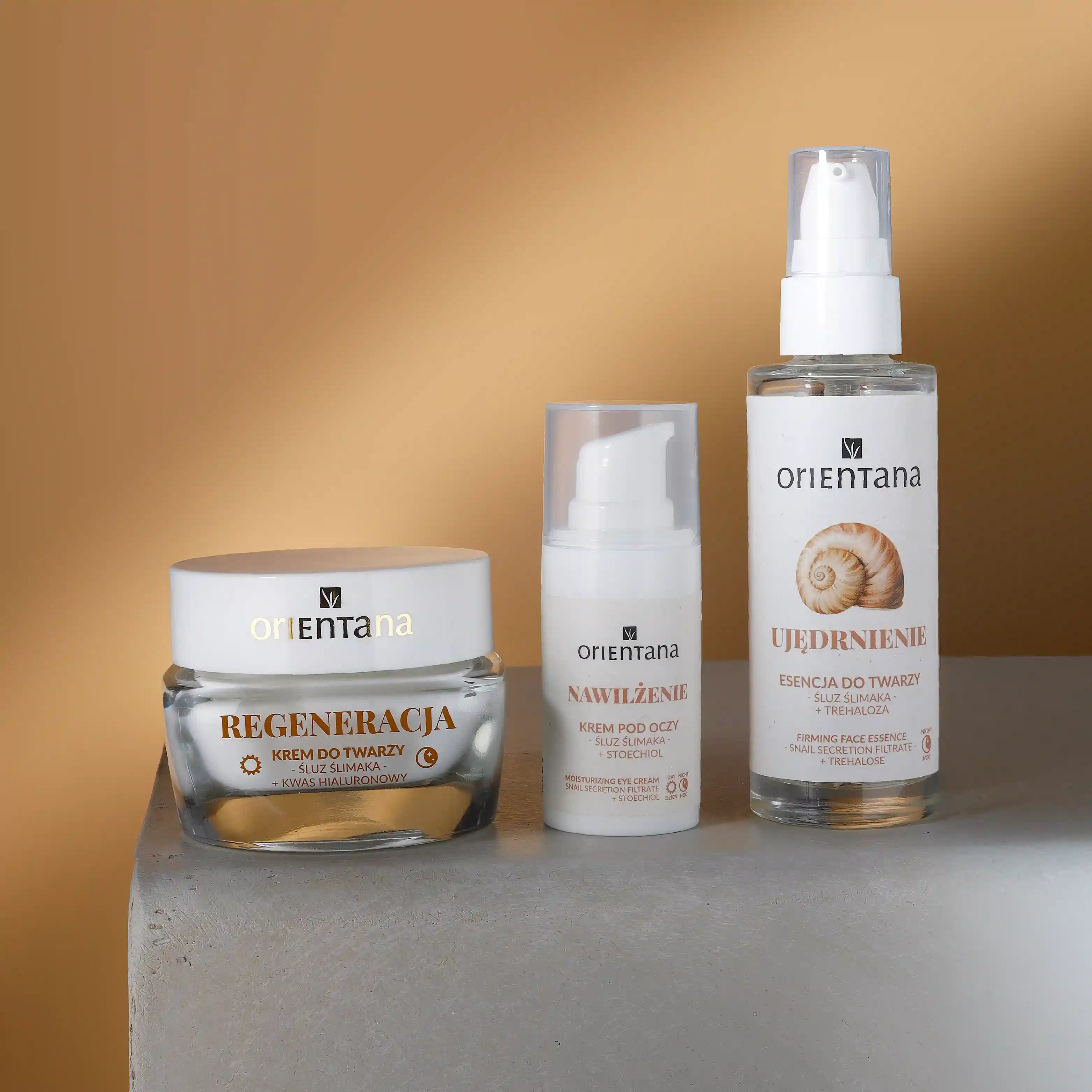 Nawilżający krem pod oczy ze śluzem ślimaka i stoechiol 15 ml