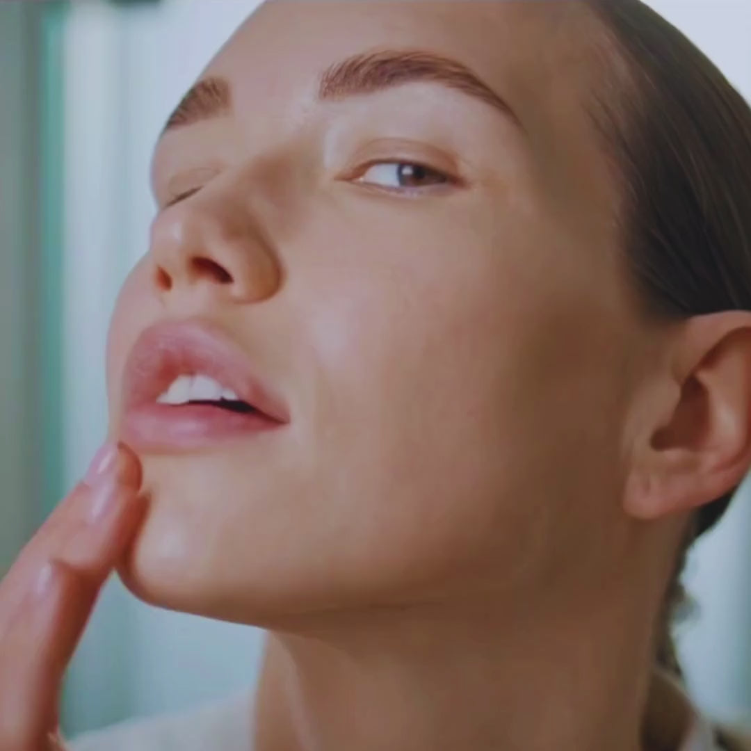 Załaduj wideo: Energetyzujący krem z WITAMINĄ C 40 ml - Orientana